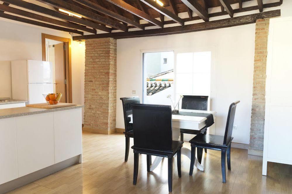 Apartamentos Living4Malaga Deluxe Málaga Exterior foto