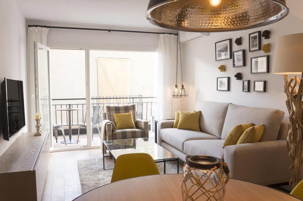 Apartamentos Living4Malaga Deluxe Málaga Exterior foto